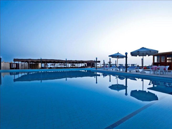 Below market price a 135m chalet for sale in Sumed North Coast