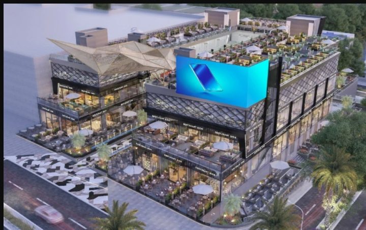 امتلك مكتب في مول في تراس التجمع الخامس فاليو بمساحة 90 متر